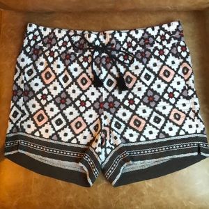 Pattern fluid LOFT shorts